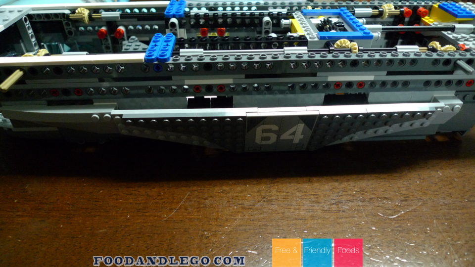 Free and Friendly Foods LEGO Review S.H.I.E.L.D. Helicarrier