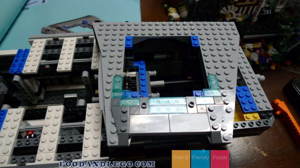 Free and Friendly Foods LEGO Review S.H.I.E.L.D. Helicarrier