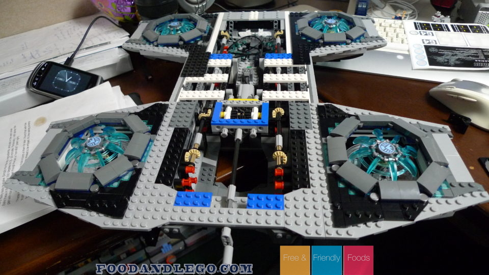 Free and Friendly Foods LEGO Review S.H.I.E.L.D. Helicarrier