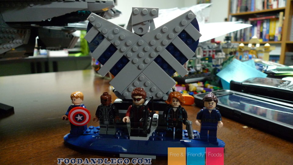 Free and Friendly Foods LEGO Review S.H.I.E.L.D. Helicarrier