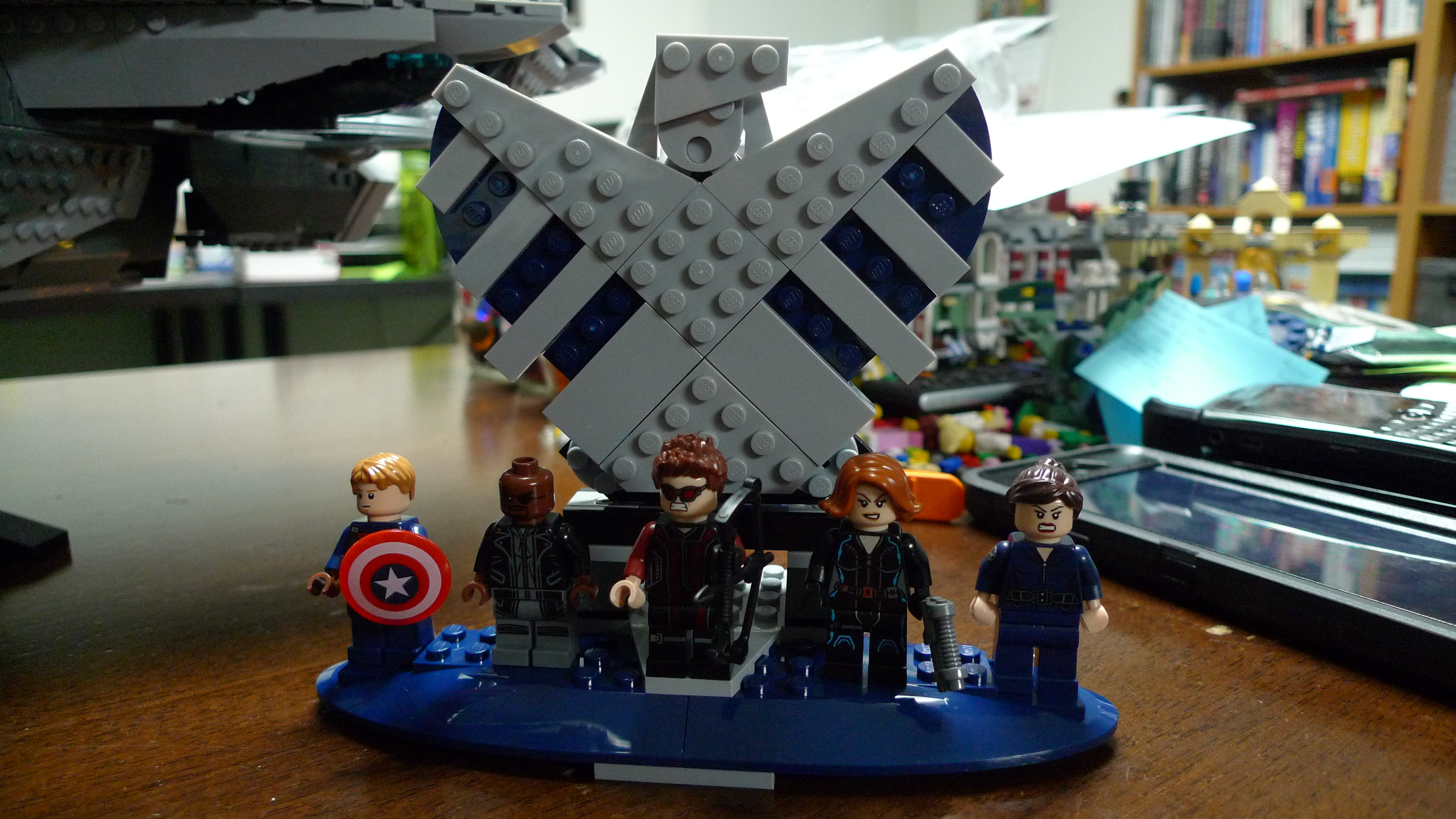 LEGO S.H.I.E.L.D. Helicarrier Review by The Allergy Chef