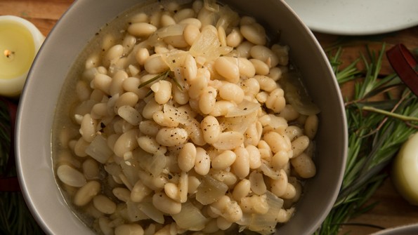 Braised Cannellini Beans